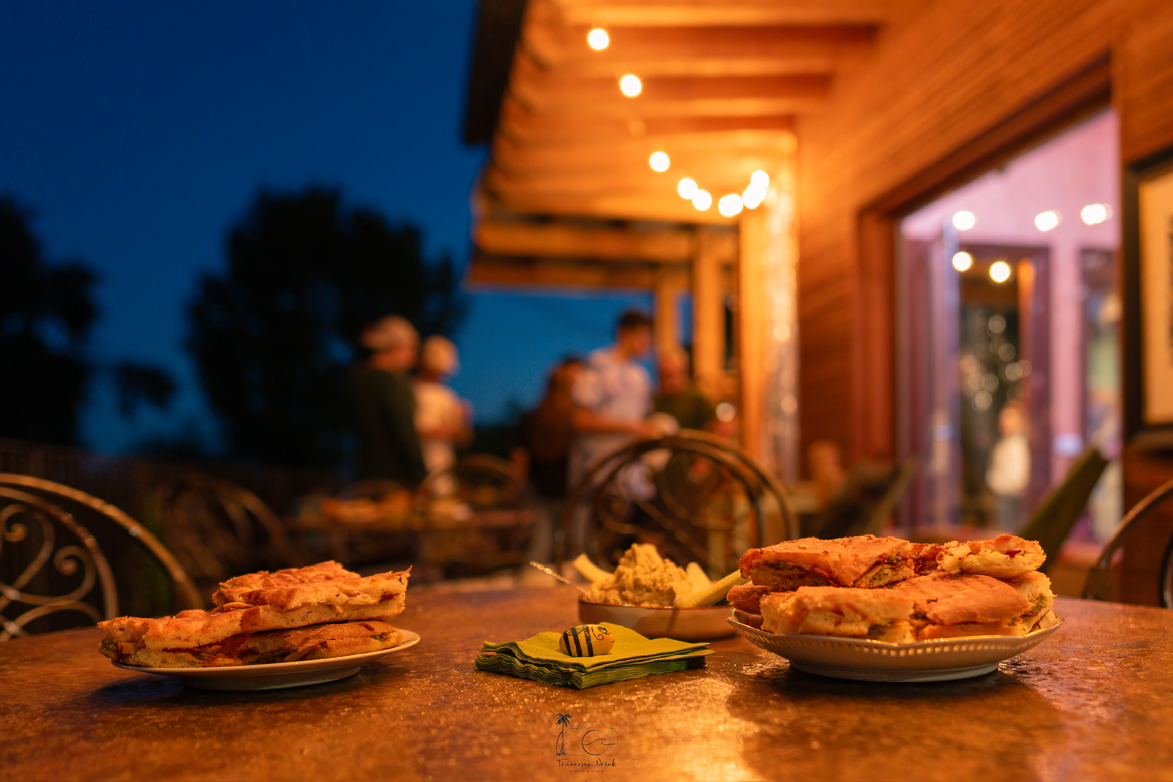 Cena serale all'aperto da Libra